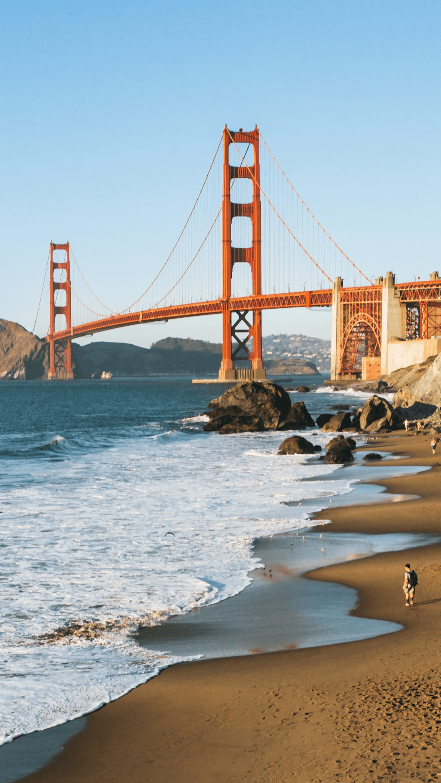 Target high-intent travel keywords